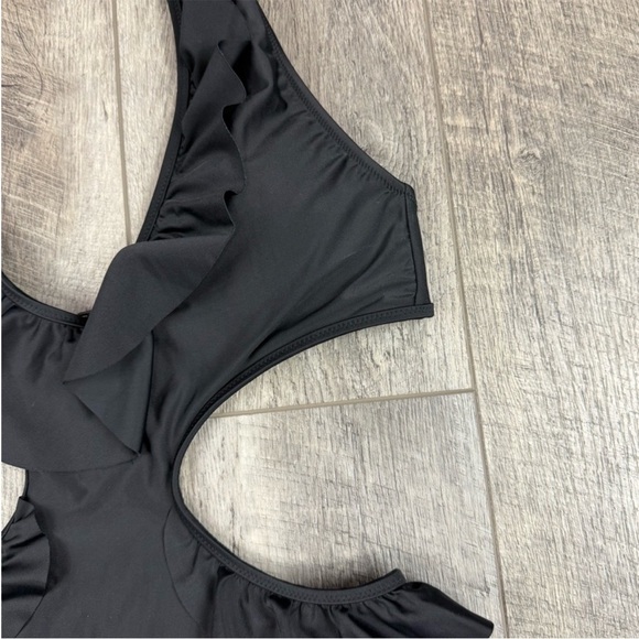 NWT Aerie Black Monokini Swimsuit Ruffles M - Picture 6 of 12